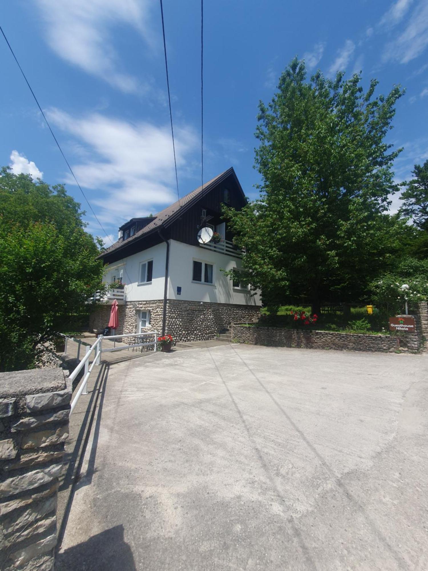 Guesthouse Nikola Plitvička Jezera Buitenkant foto