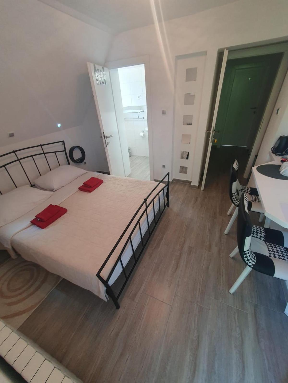 Guesthouse Nikola Plitvička Jezera Buitenkant foto