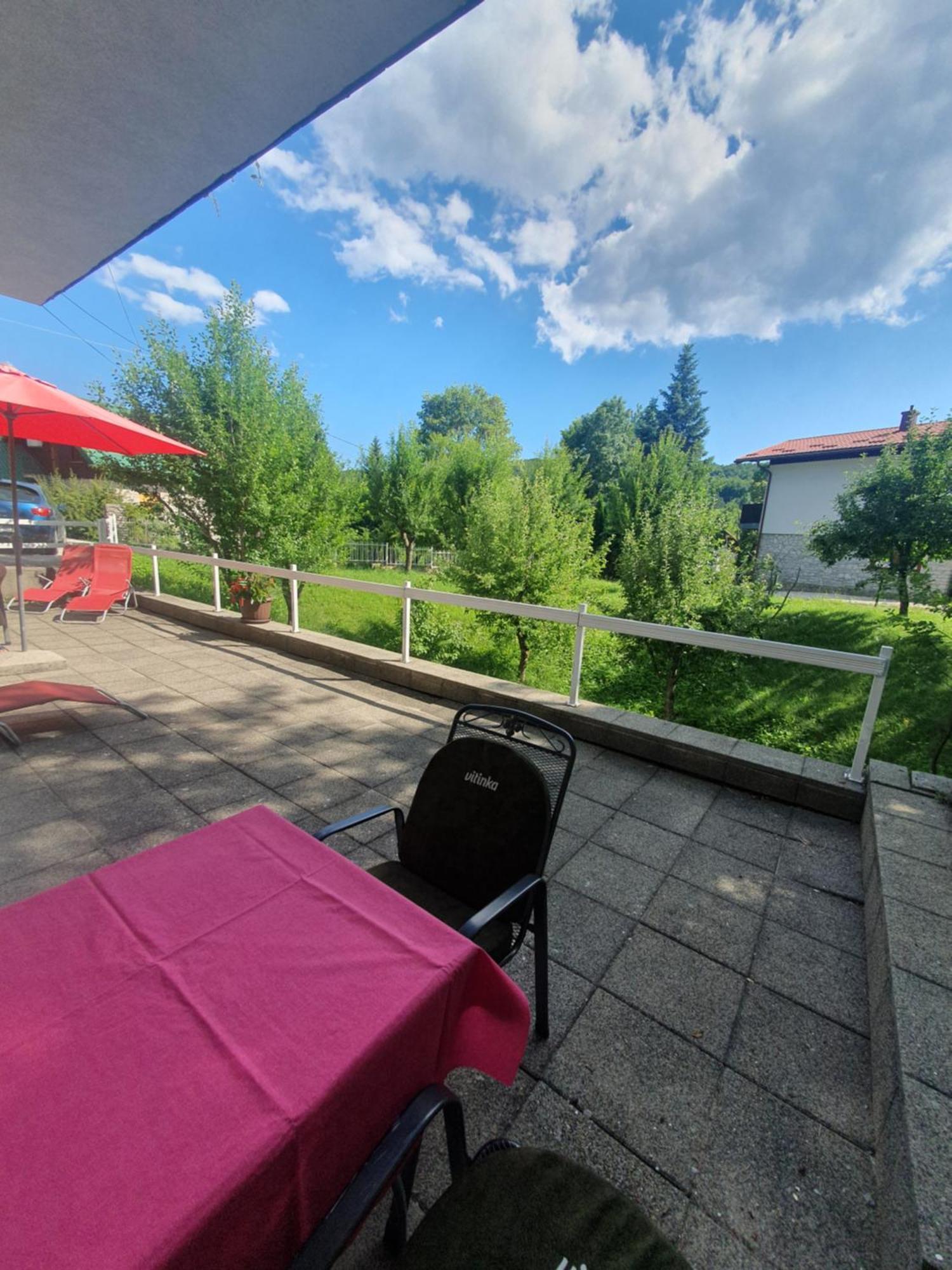 Guesthouse Nikola Plitvička Jezera Kamer foto