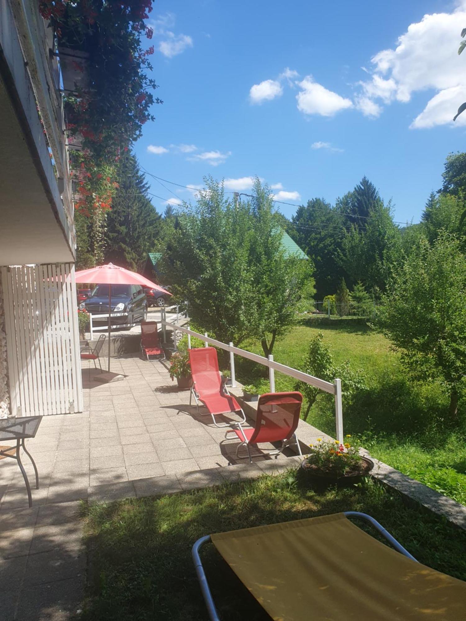 Guesthouse Nikola Plitvička Jezera Buitenkant foto